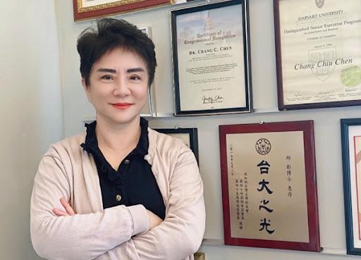 Portrait of Dr. Chang C. Chen